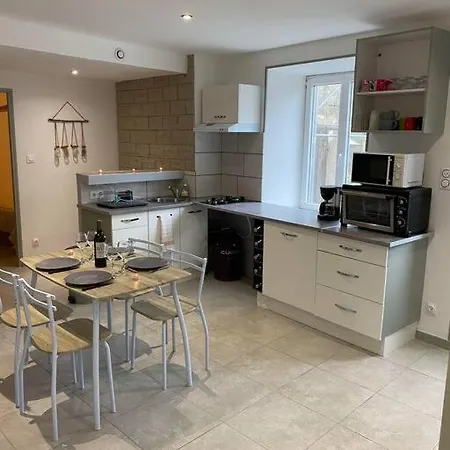 アパート Cocooning A Ruaux *